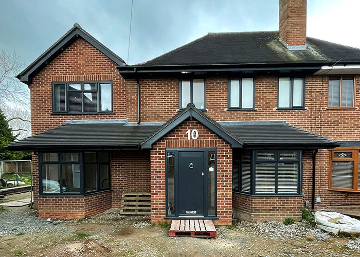 Full Front Bay and Porch Roof Olton